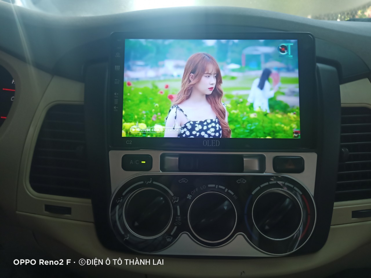 Màn hình Android ô tô 9 Inch Wifi, GPS,  Android 12 Full