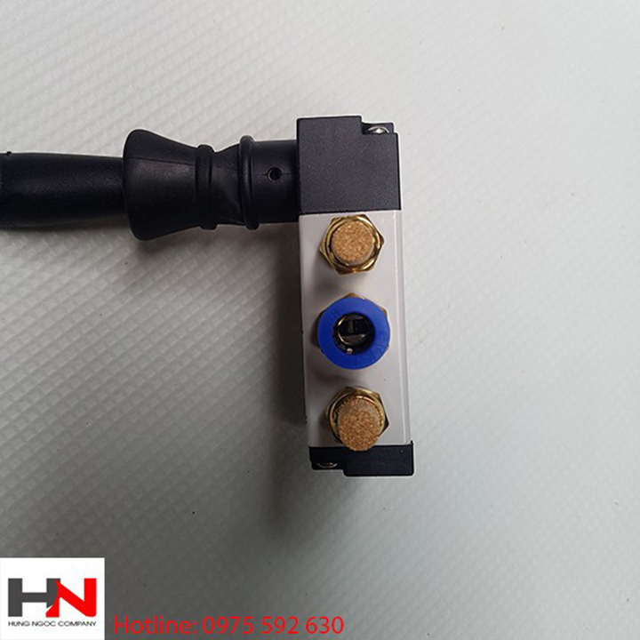 Van tay gạt HV-02