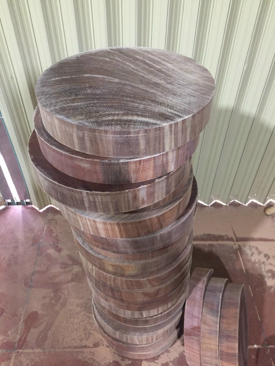 Thớt gỗ nghiến 29cm