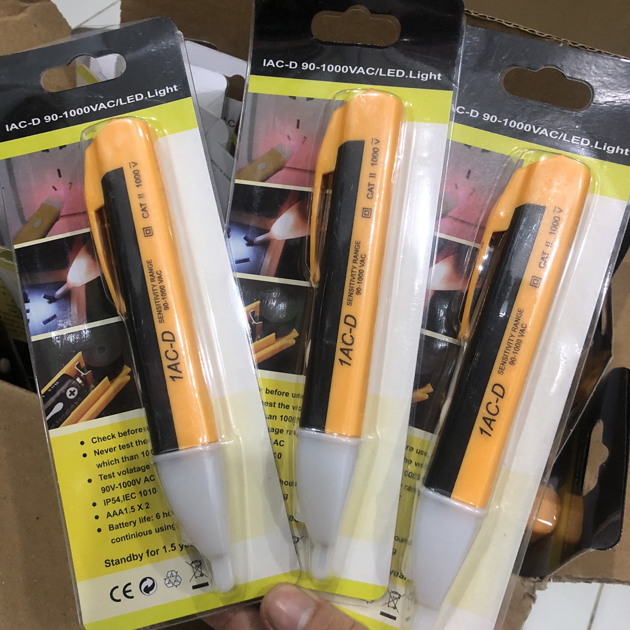 Bút thử điện cảm ứng không tiếp xúc
