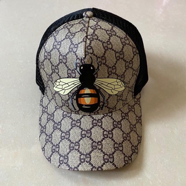 Logo Gucci ong là gì?
