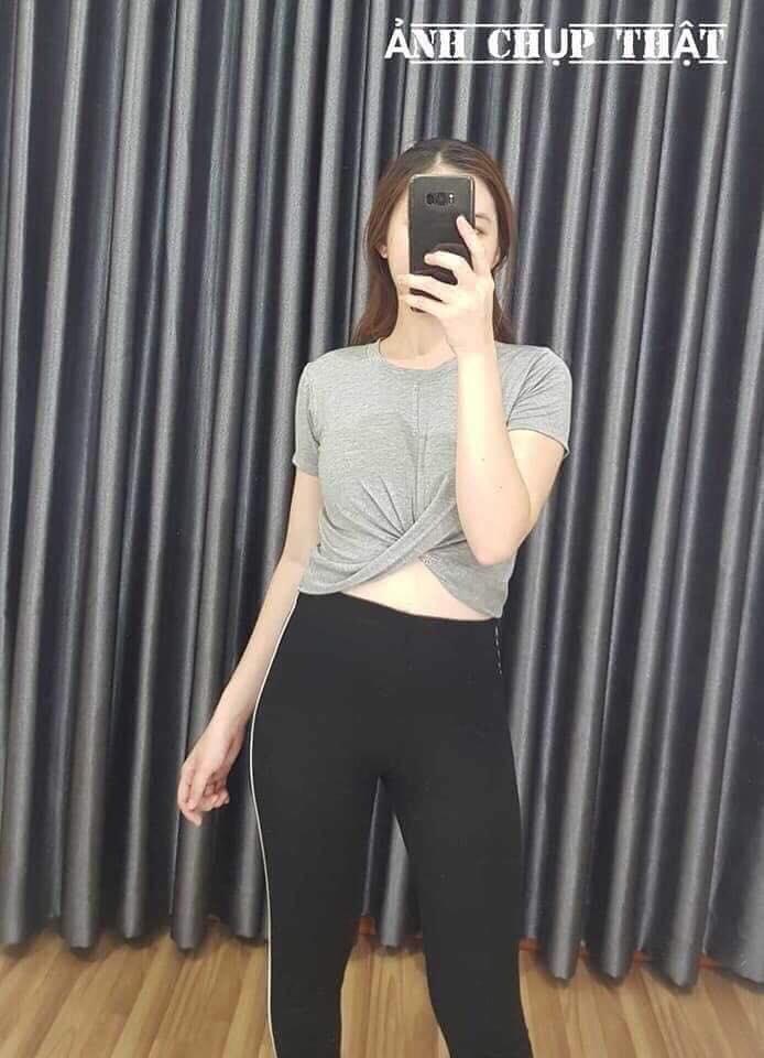Áo thun lụa croptop xoắn bụng