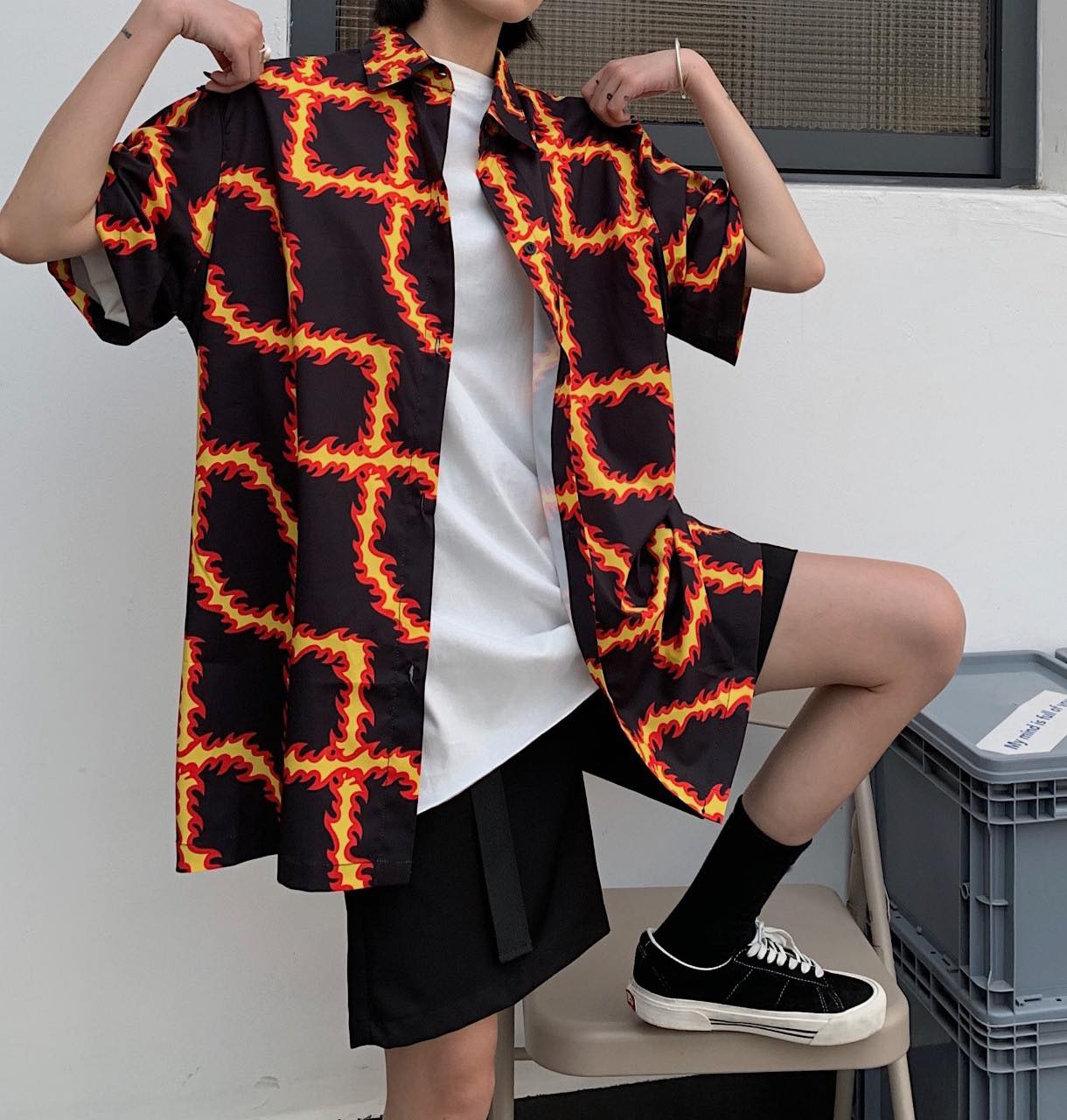 Áo sơ mi tay lỡ unisex màu đen LỬA ĐỎ cực chất