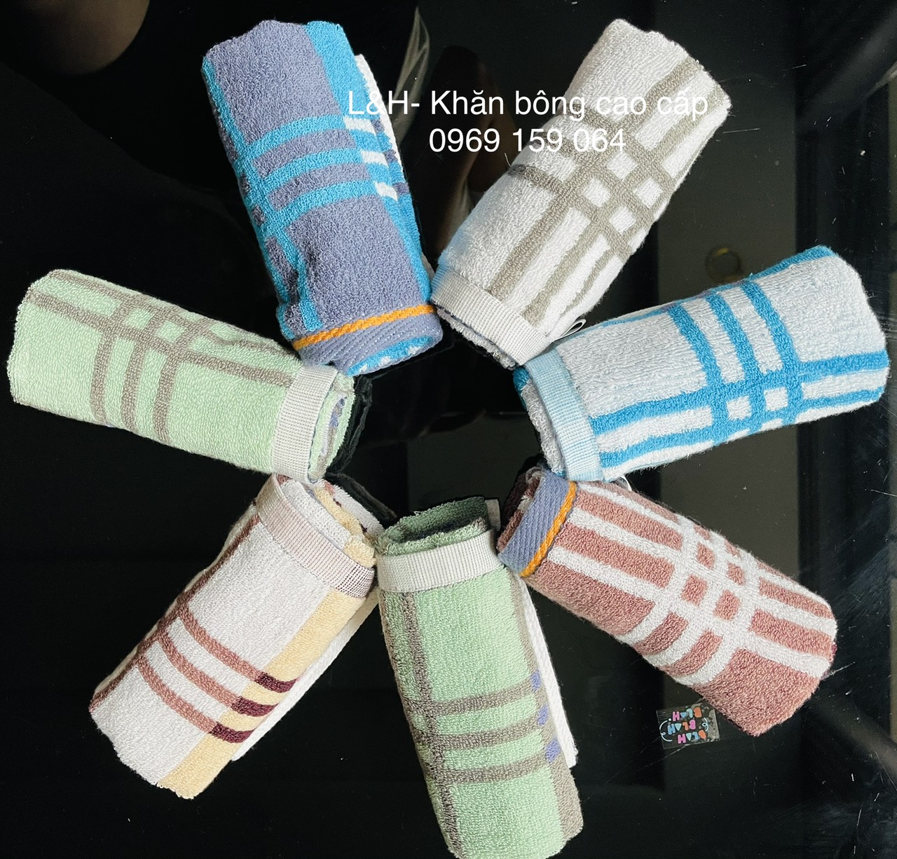 Khăn mặt cotton kẻ đổi ô Tân Thịnh, KT 30x50cm