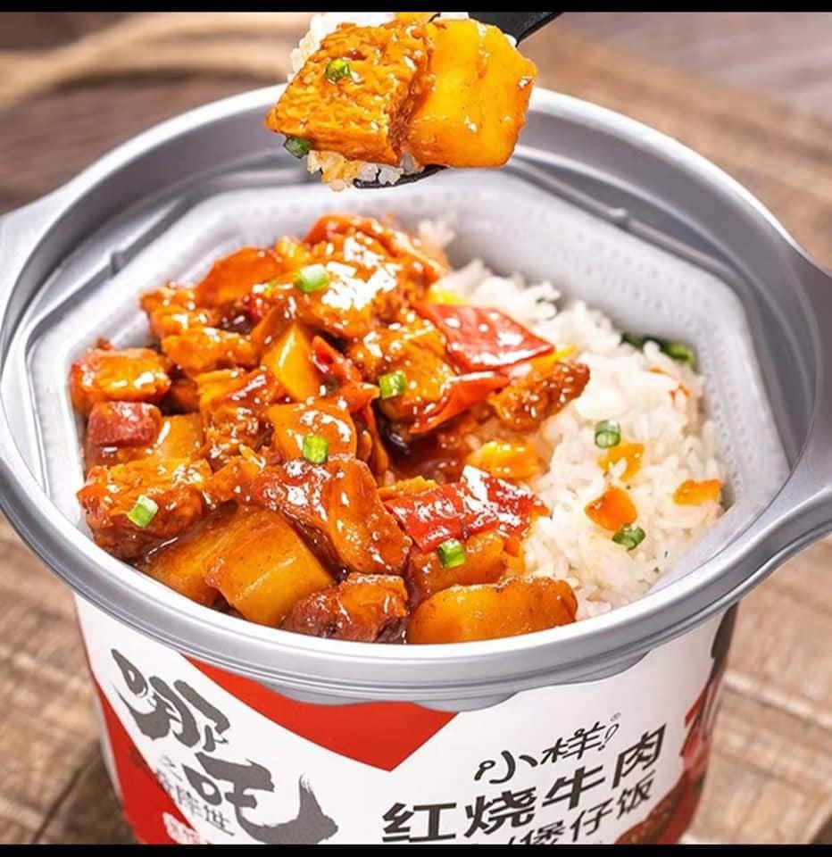 Cơm tự sôi Bò Kho Natra kèm sữa chua uống