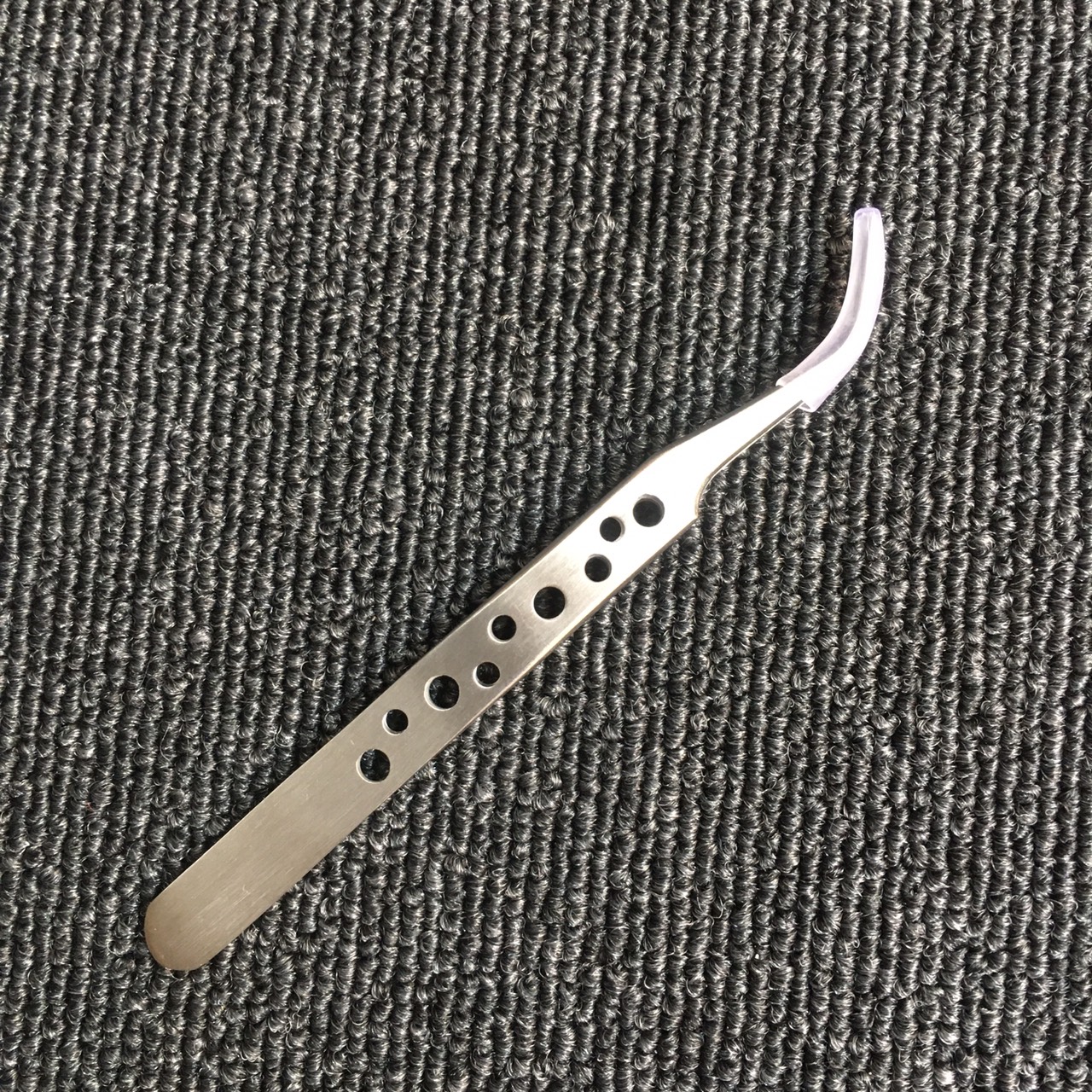 [HCM]Nhíp (panh) có lổ (mũi cong)
