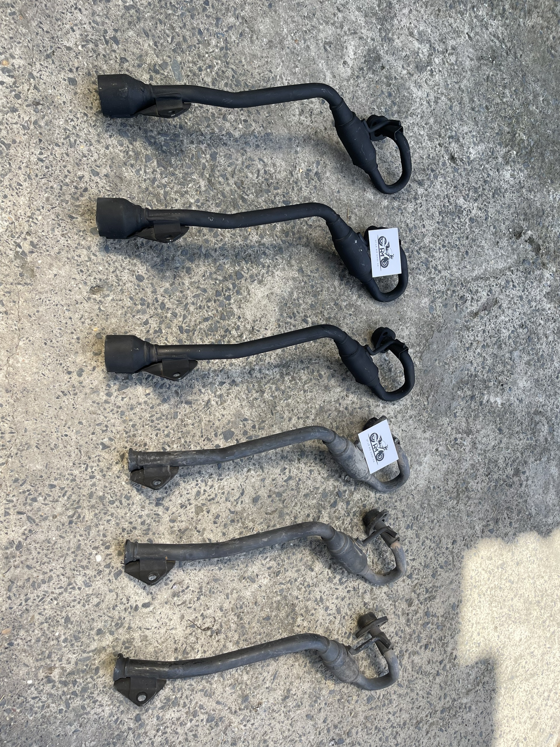Cổ bô wave 125i ( hàng tháo xe ) - xài cho future 125i - còn sơn đen