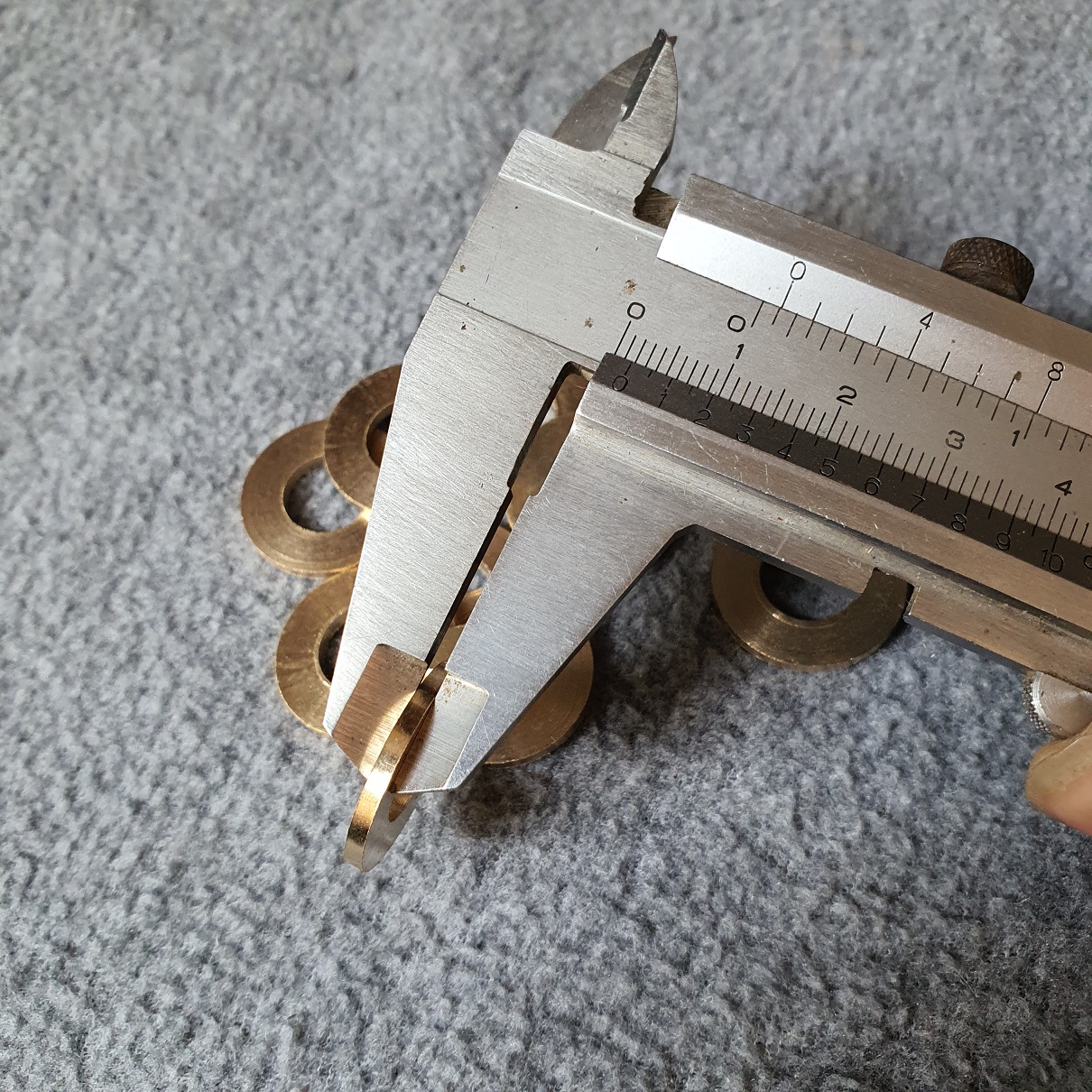 Long đền đồng thau M10 (Giá 20 cái)