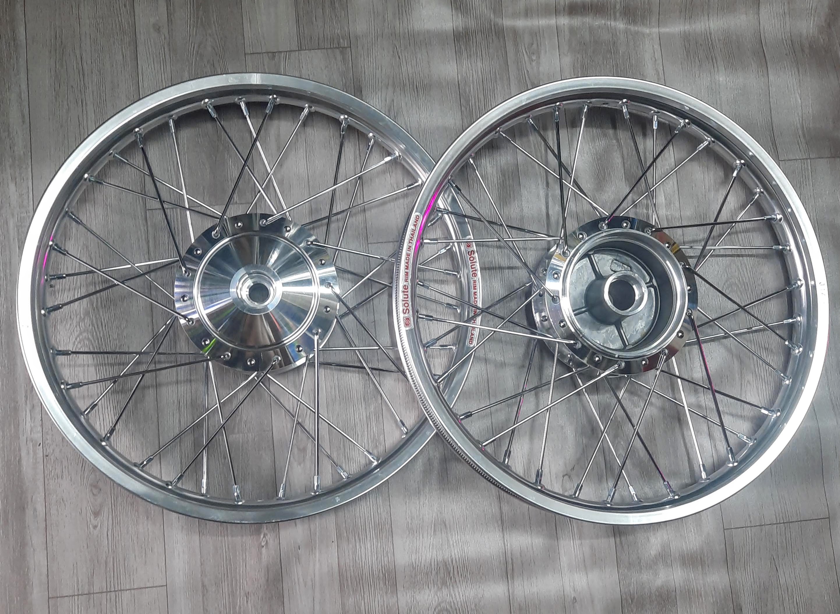 Căp bánh căm Crom niềng nhôm Thái đã rút căm sẵn dành cho Wave, Dream