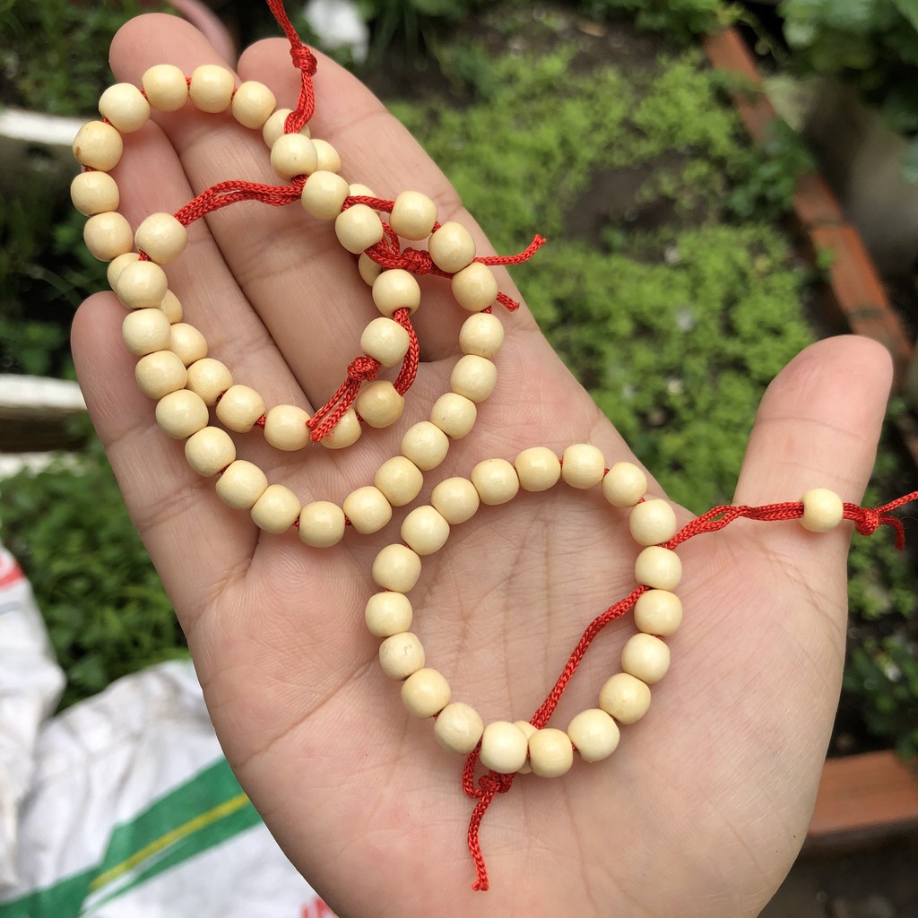 Vòng dâu tằm đính đá cho bé giúp bé ngủ ngon, Vòng tay cho bé sơ sinh