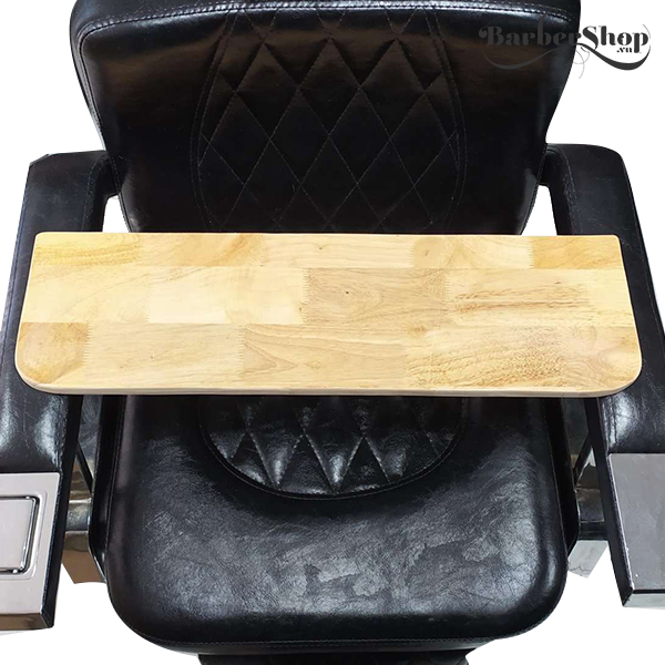 Miếng lót gỗ cắt tóc cho em bé
