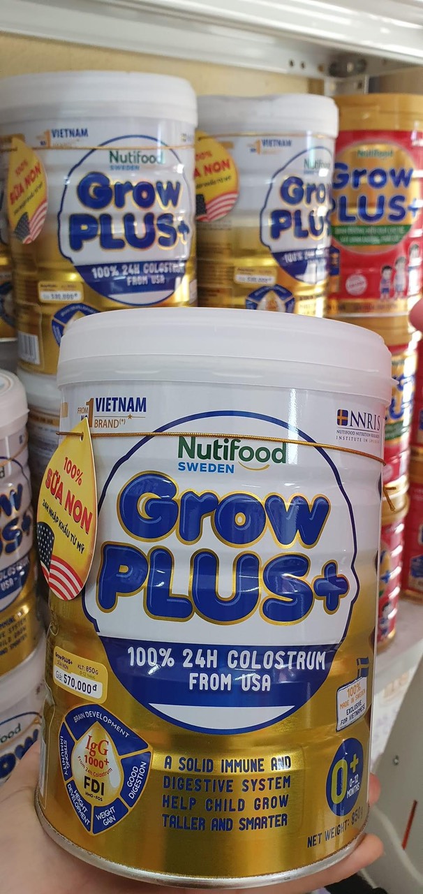 Sữa Nutifood Grow plus + FDI Đỏ/Xanh (900g)
