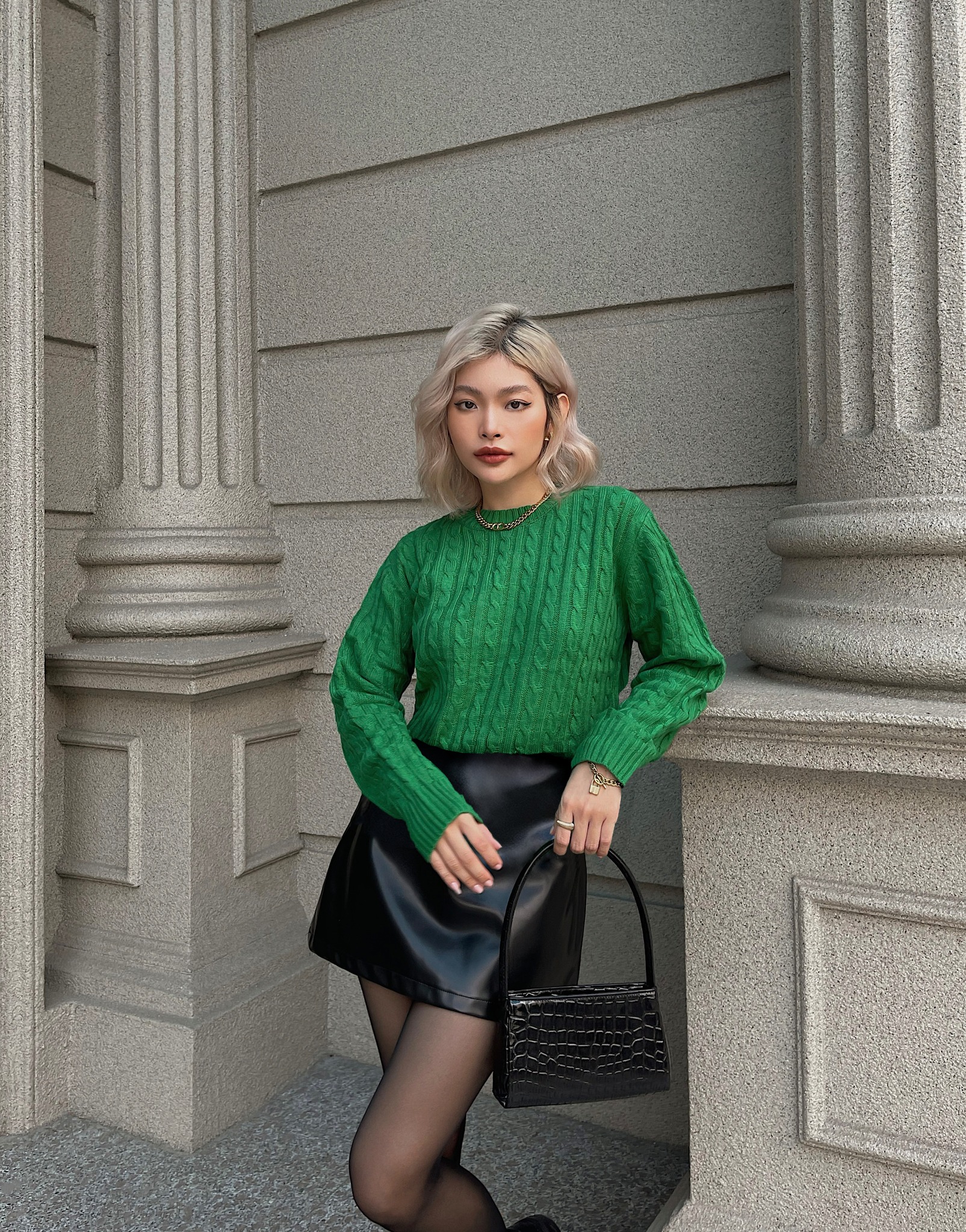 MAVEN - Áo len xanh cổ tròn Cozey Top