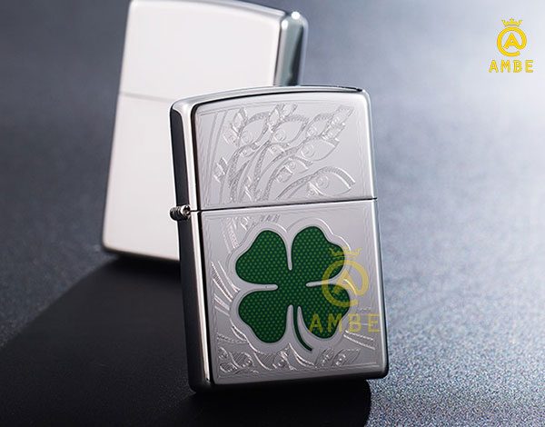 Bật lửa Zippo 24699 cỏ 4 lá may mắn