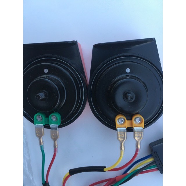 CÒI Ngân 8 Tiếng 12V Cho Xe Máy - ÔTô ( Gồm 2 Còi ÂM Thanh Cực Hay - Tặng Kèm Công Tắc )
