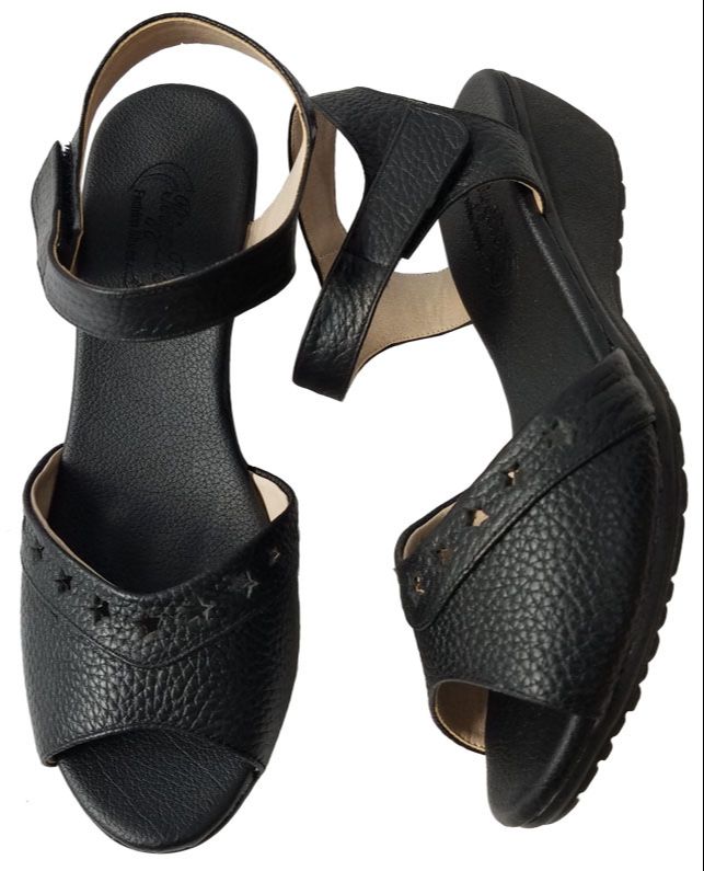 Giày sandal đế xuồng nữ da bò biggben sdxb36