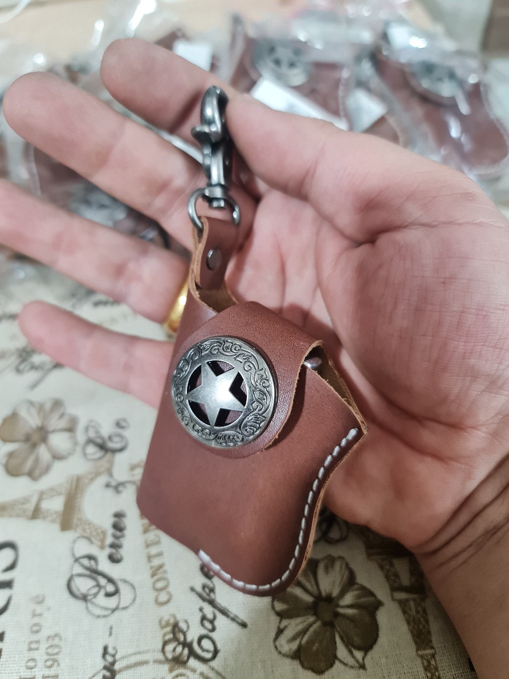 Bao da bật lửa Zippo kèm móc treo