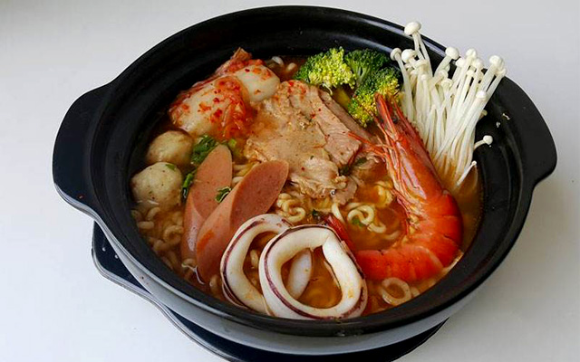 Tinh Dầu Ớt Cay Hàn Quốc 550g (Nấu Mì Cay, Bánh Gạo Cay, Gà Xào Cay....) - 캡사이신소스