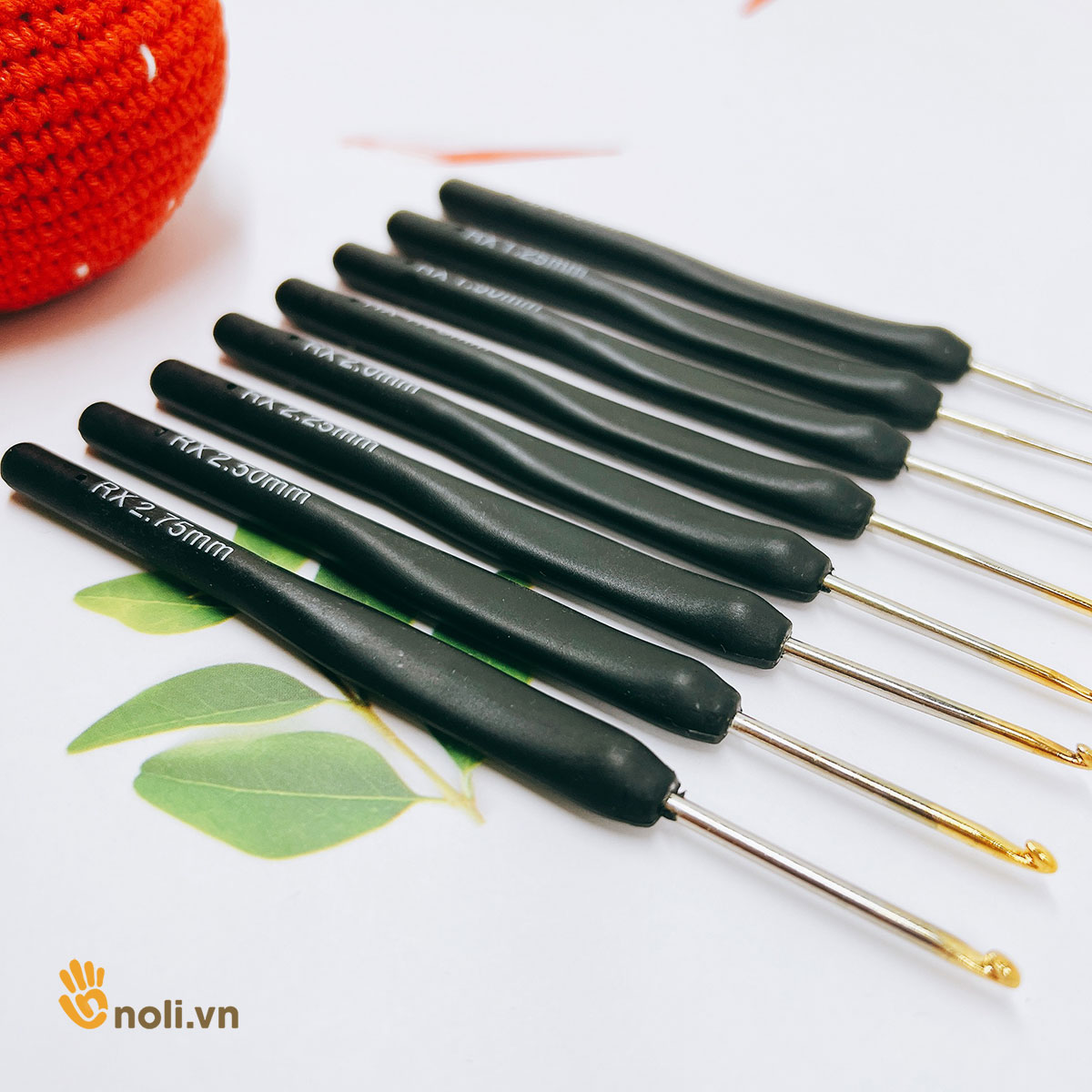 Bộ kim móc cán đen 8 cây - Móc sợi
