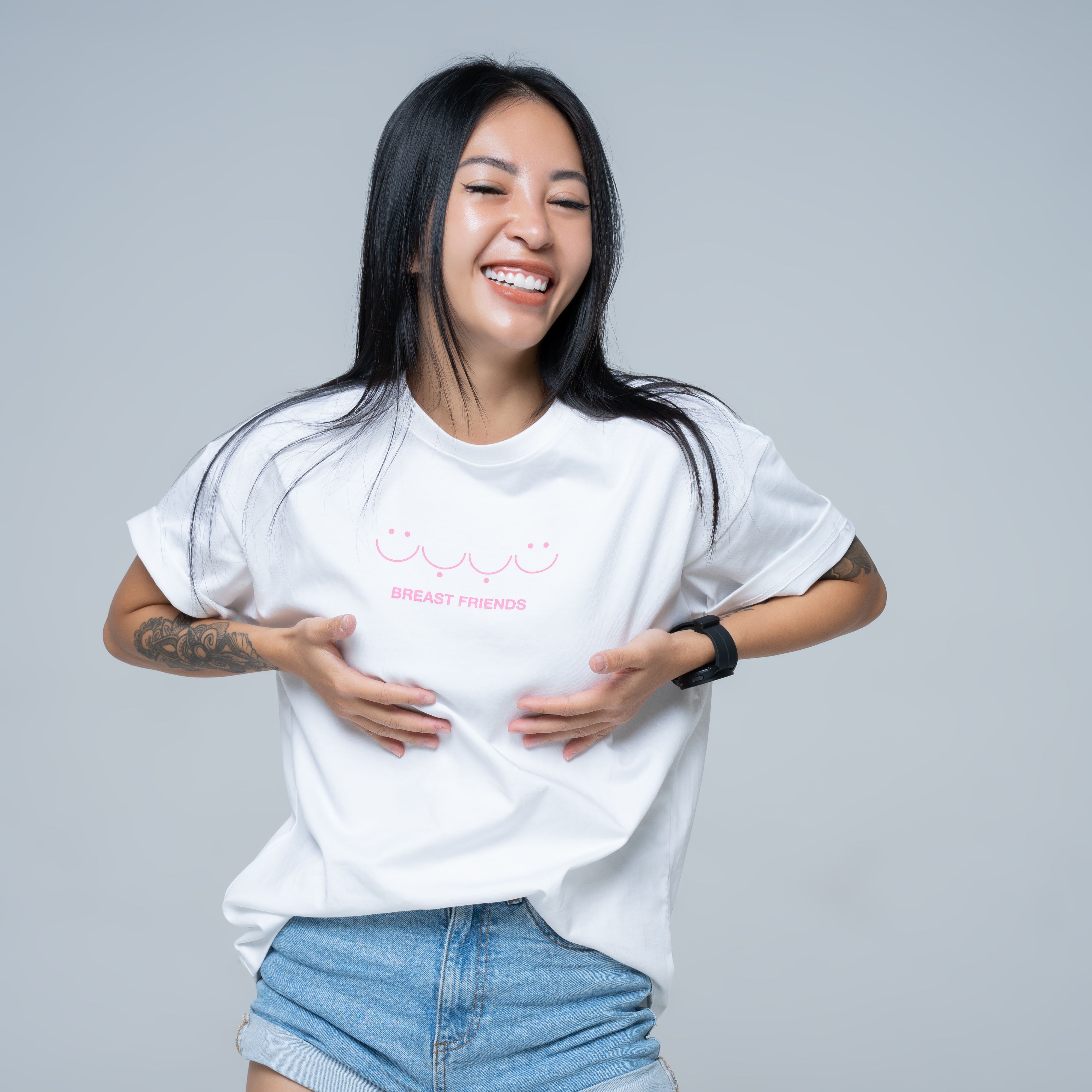 Áo thun Breast Friends Daphale