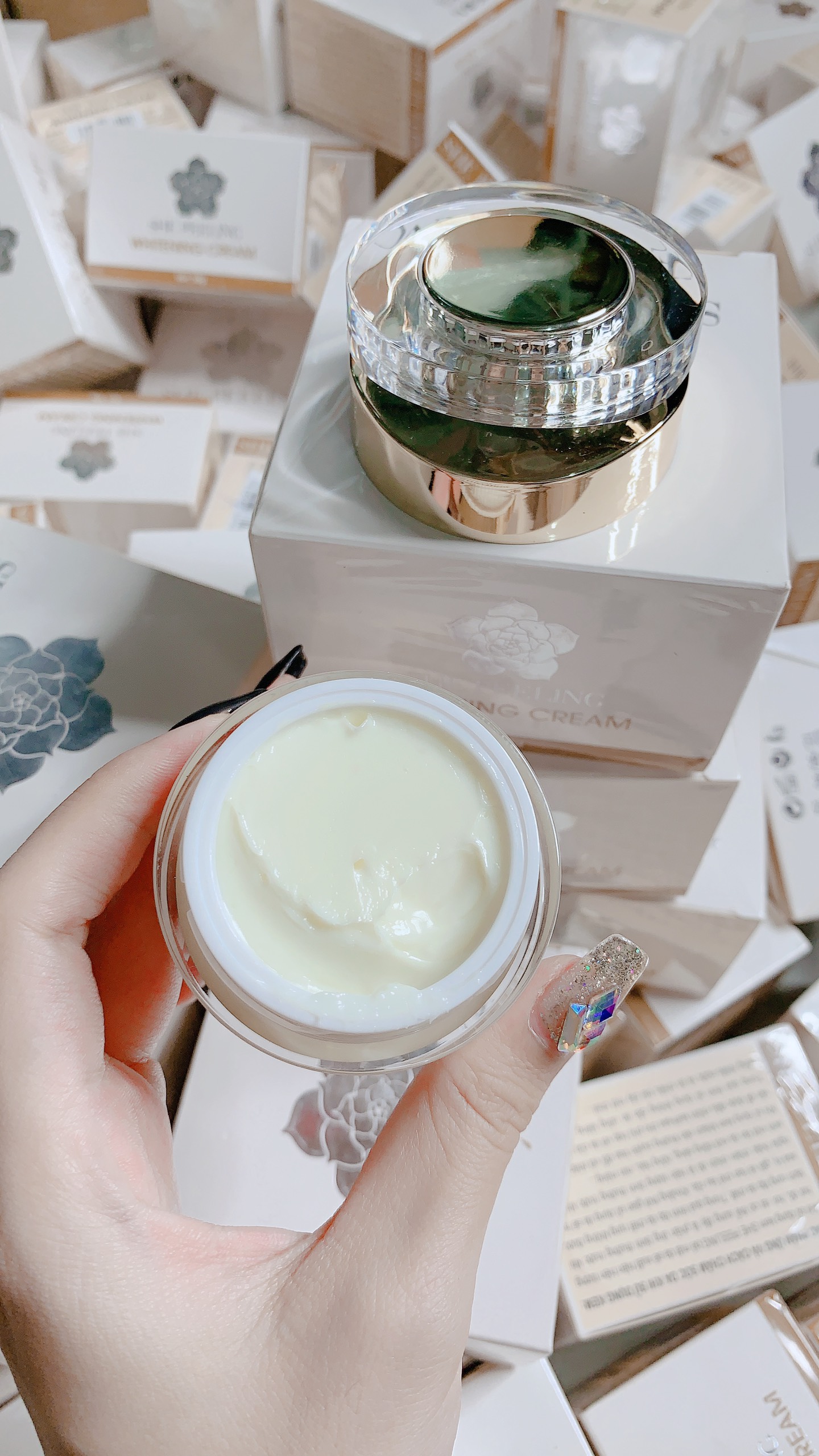 Kem Peeling Tái Tạo Da