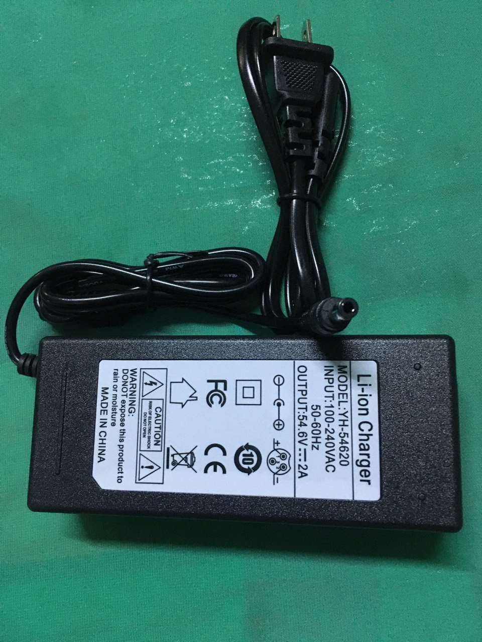 ADAPTER DC 54.6V 2A sạc  pin li-ion 13S 48V 2A