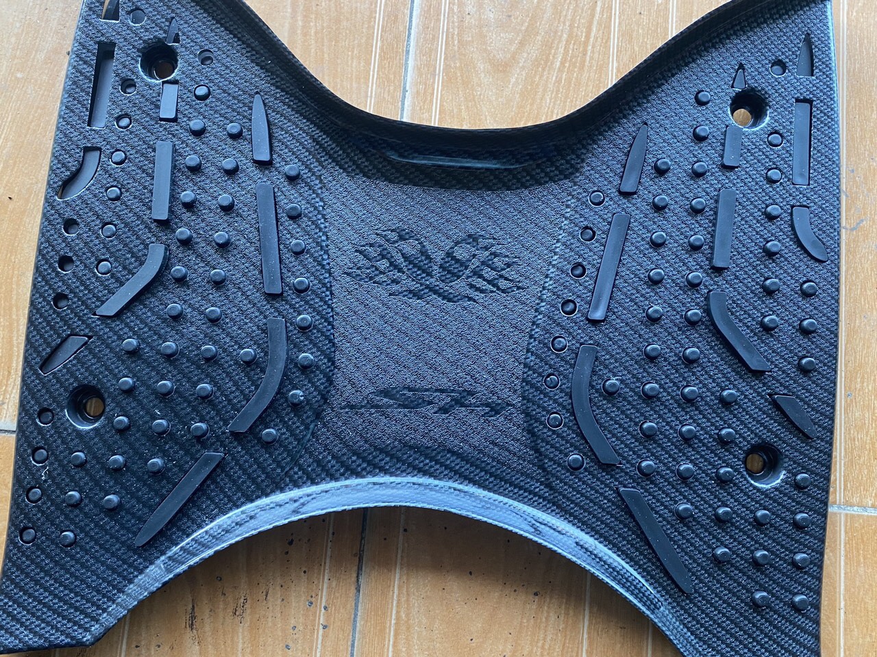 Thảm để chân sh 2019-2017 cacbon