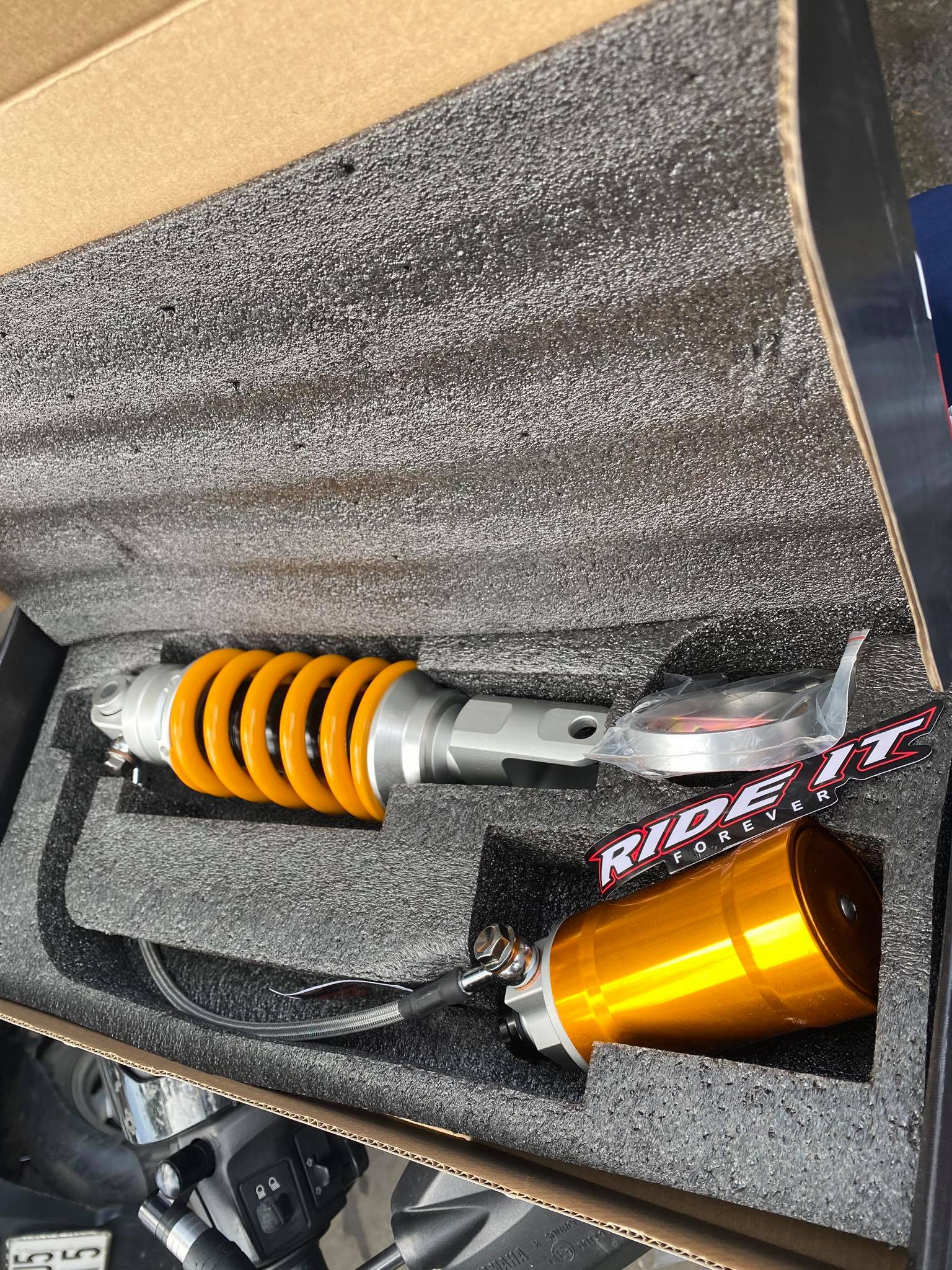 Phuộc ohlins bình dầu cho R15 Fz
