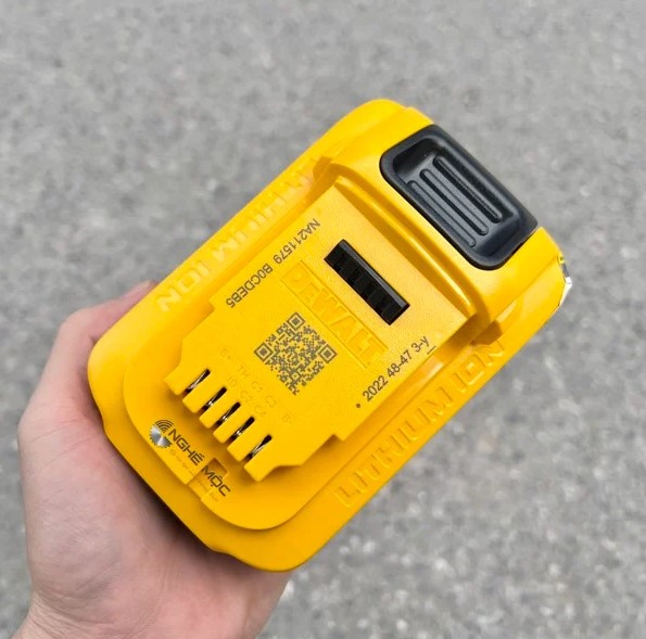Pin 5a 20v PowerStack Dewalt DCBP520 (hỗ trợ 50% sức mạnh cho máy)