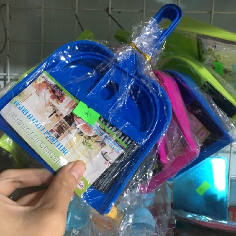 Chổi vệ sinh chuồng hamster