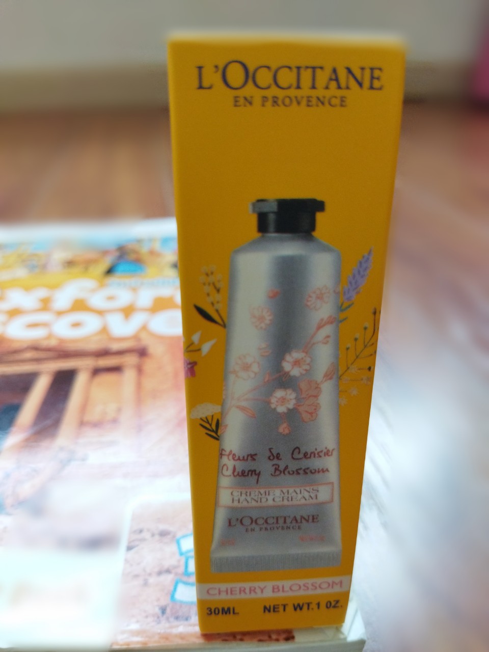 [HỘP 8 TUÝP ] Kem dưỡng da tay thần thánh L’Occitane