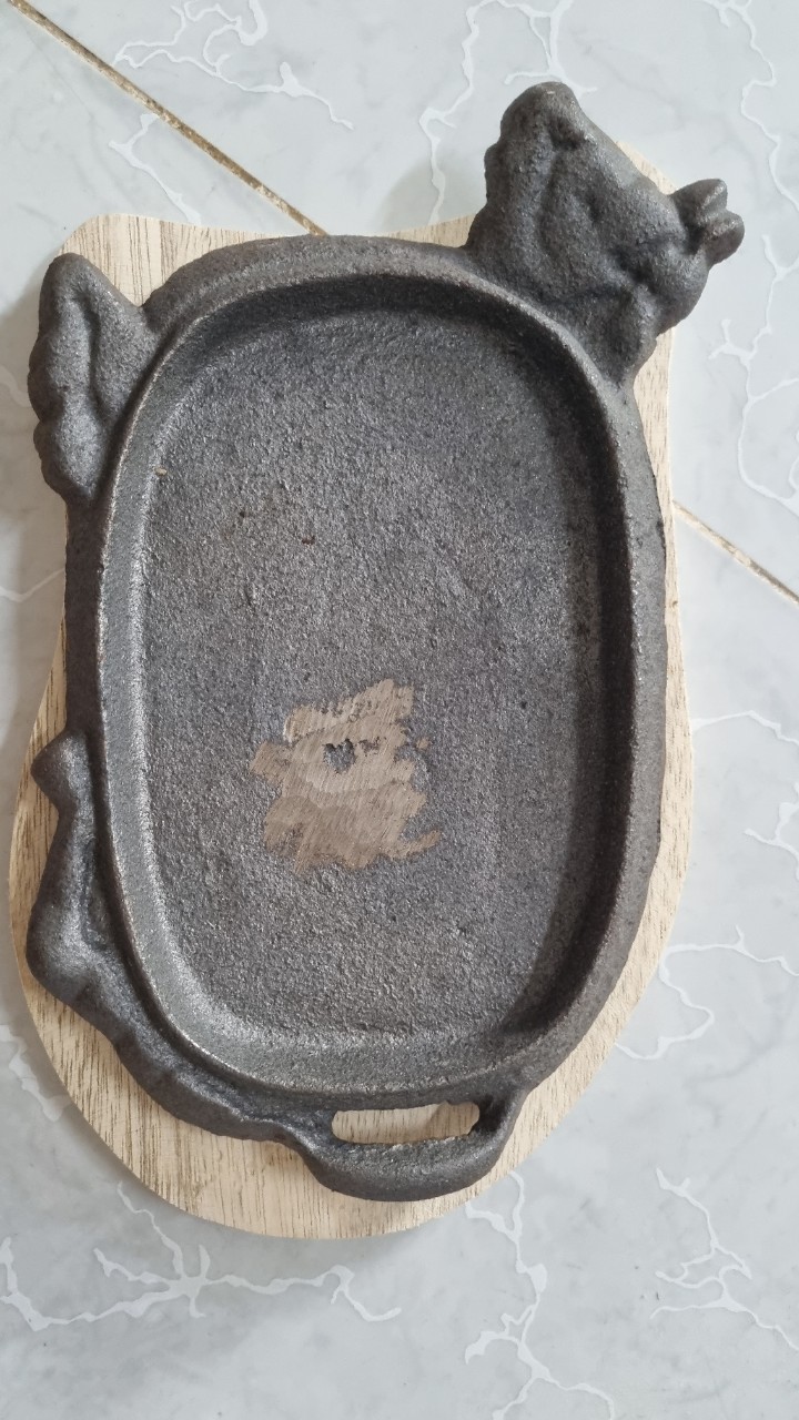 Chảo gang đầu bò - bò né chống dính kèm đế lót gỗ làm bít tết dùng được bếp từ