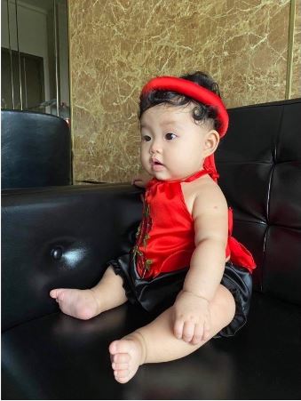 Yếm xinh cho bé
