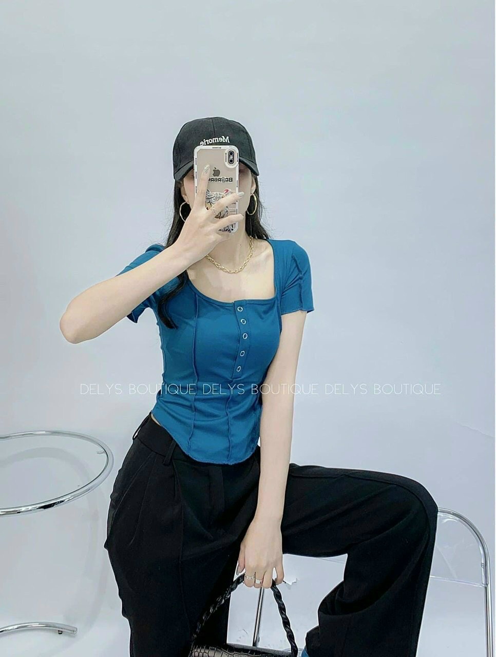 Áo kiểu nữ cổ vuông cài nút tay ngắn