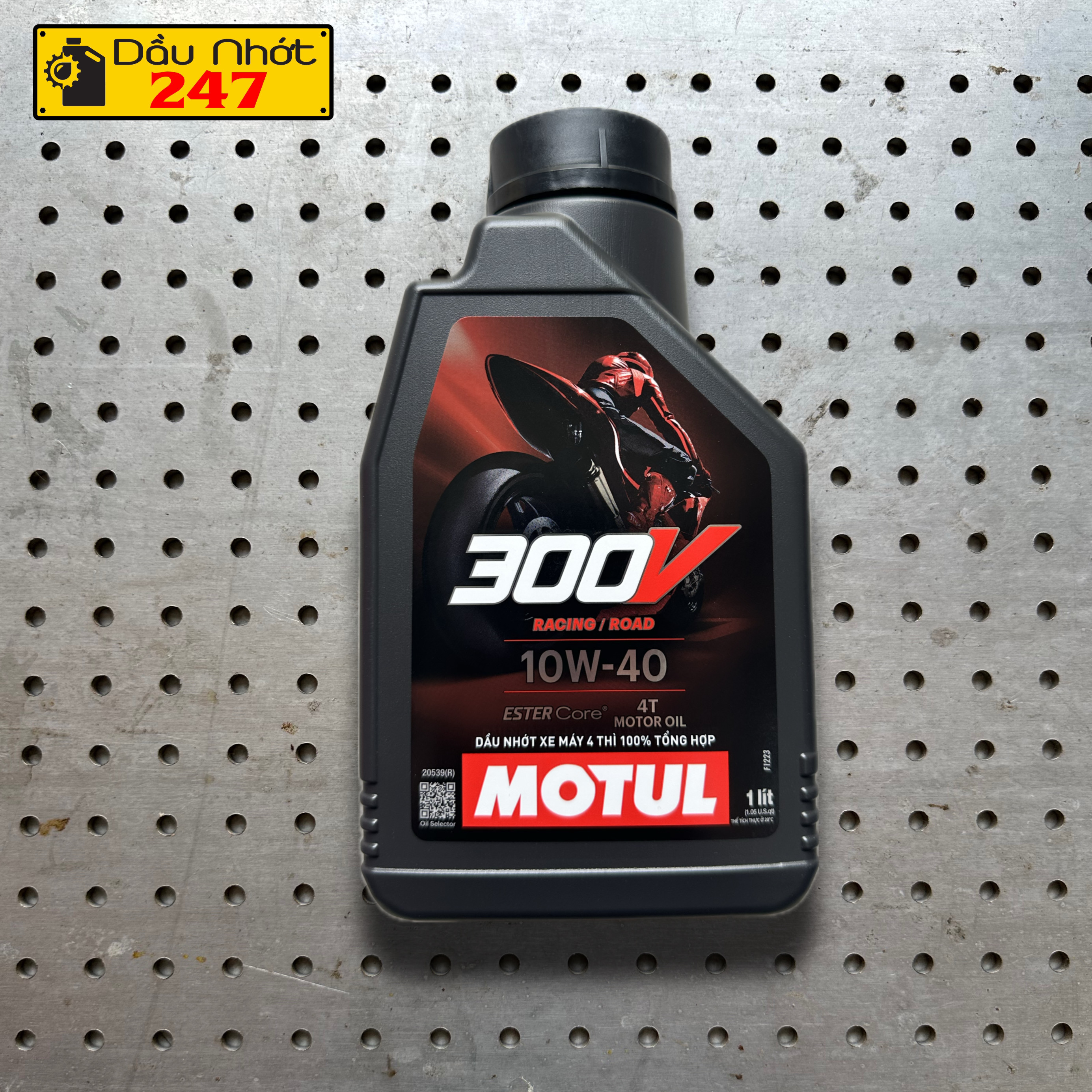 Dầu nhớt Motul 300v 4T 10w40  1L