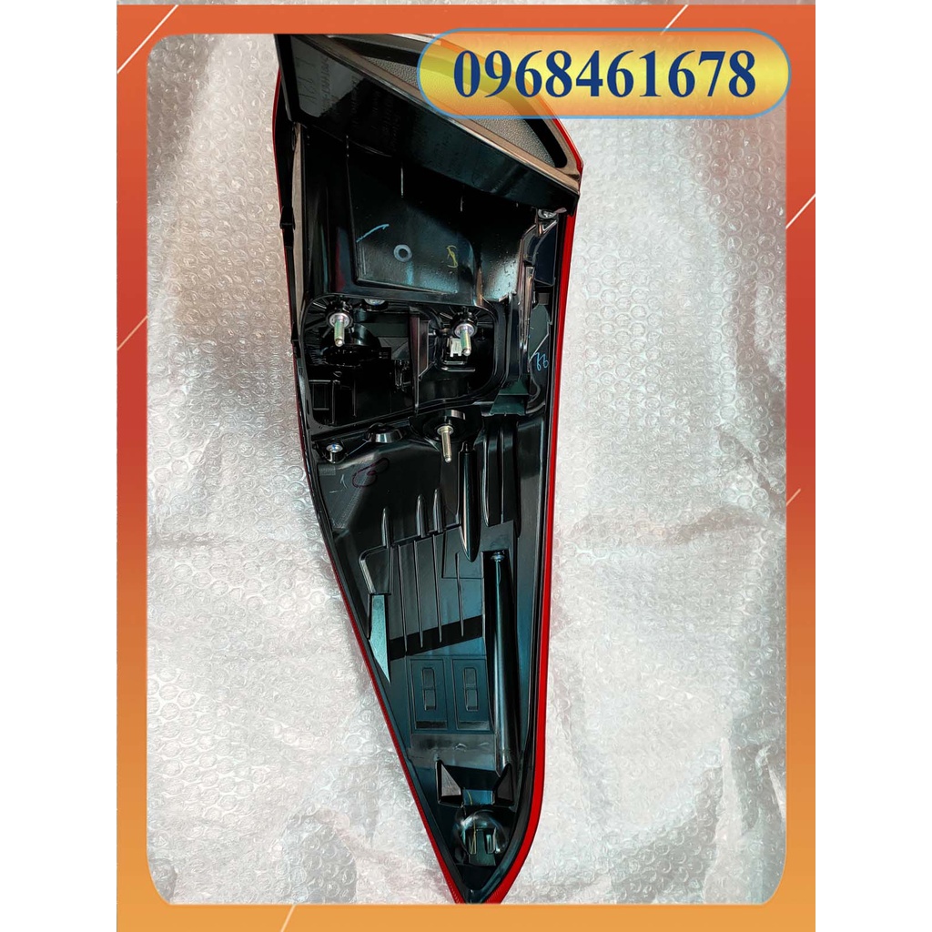 Đèn hậu Vios 18-20 (Miếng Ngoài, Có Led ) Xịn