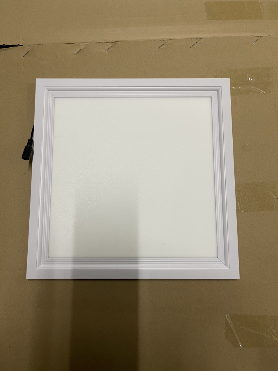 Đèn led panel 600x600 48W ánh sáng trắng bảo hành 2 năm, đèn led panel Cenhouse, đèn la phong, đèn thả trần