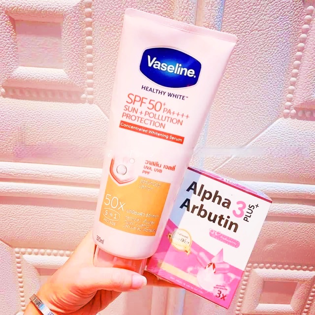 [HCM]COMBO TRẮNG DA DƯỠNG THỂ VASELINE 50X + KÍCH TRẮNG AlPHA ARBUTIN THÁI LAN SPF 50PA++