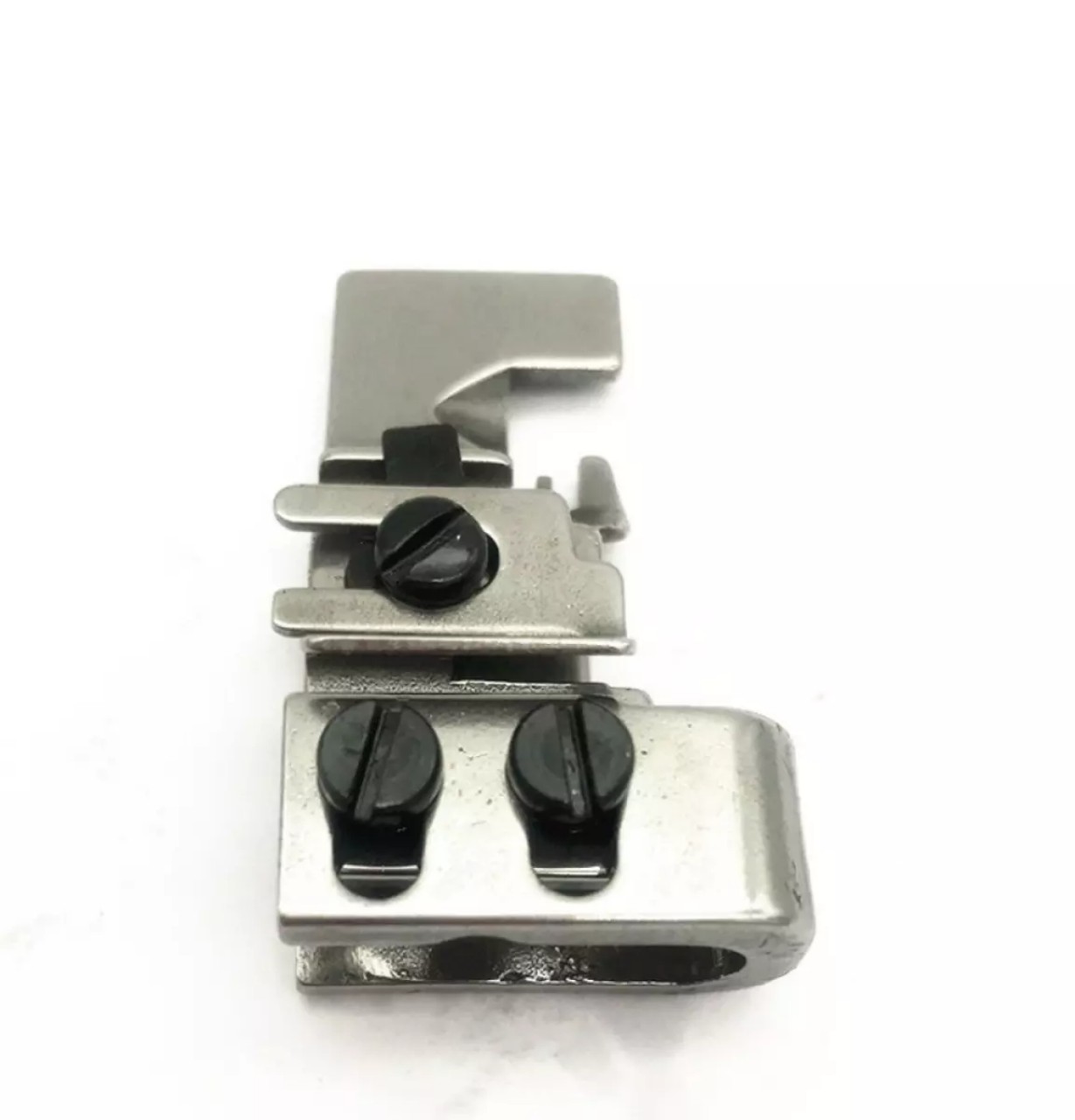 Chân vịt nhún vắt sổ 4 chỉ