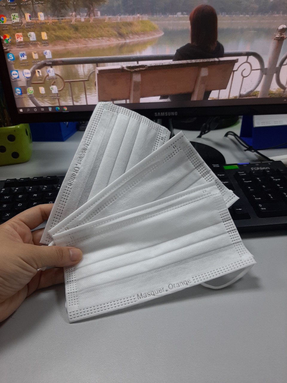 Khẩu trang y tế 4 lớp hộp 50 chiếc