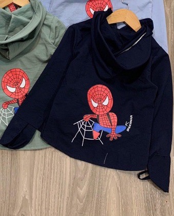Áo chống nắng NGƯỜI NHỆN siêu đáng yêu cho chàng trai của mẹ