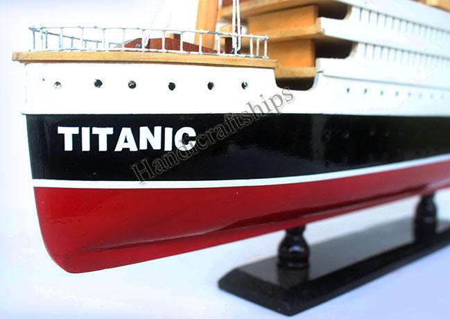 Mô hình thuyền Titanic (Thân: 40cm)