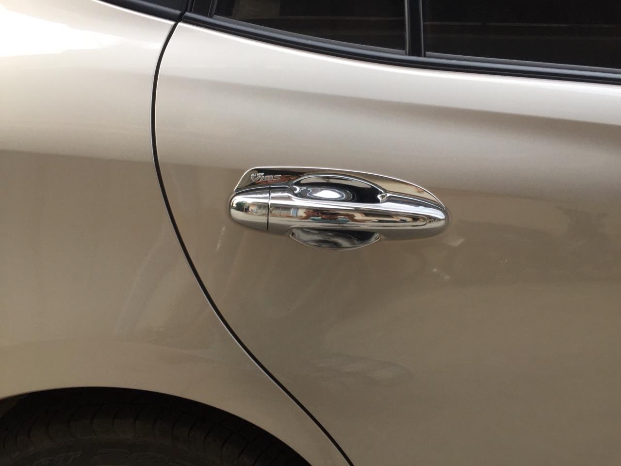 Ốp tay hõm cửa VIOS 2019-2020 2021 2022 Mạ Crom Cao Cấp, Giúp Chống Xước, Làm Đẹp Xe, Có Sẵn Keo Dính 2 Mặt, Lắp Đặt Dễ Dàng Tại Nhà