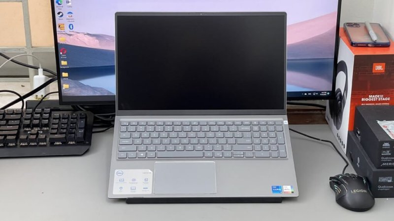 (MỚI 100%) Dell Inspiron 5510, Chuyên Excel Nặng, Đồ Họa 2D, Bảo Mật Vân Tay, i5-11300H, RAM 16G, SSD 256G, VGA Intel Iris Xe G7, Màn 15.6 FullHD IPS