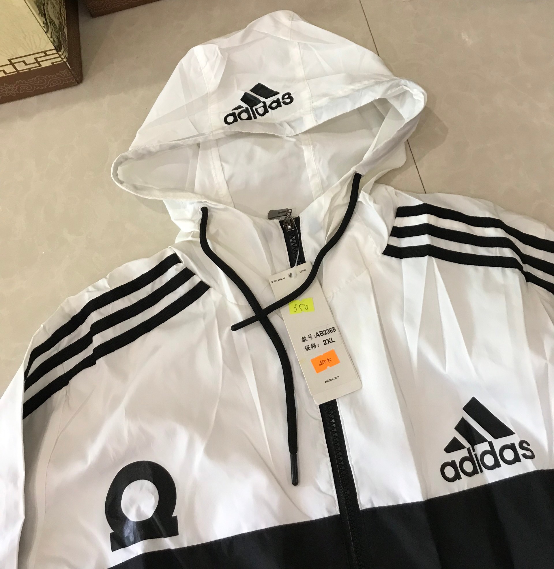 Áo khoác thể thao Adidas Ab2365 (trắng)
