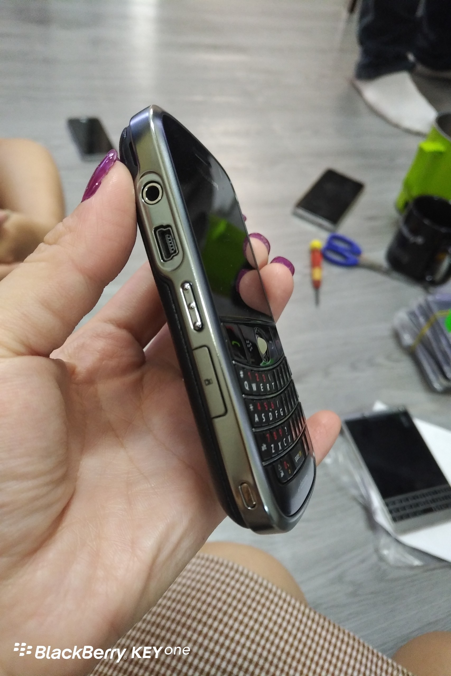 Điện thoại Blackberry 9000