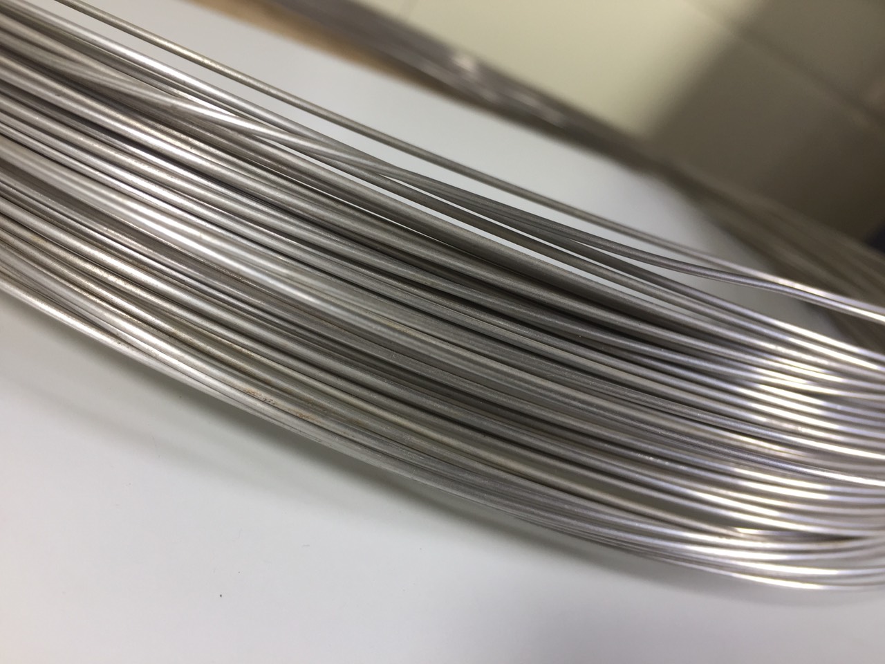 Dây kết nối inox đa năng 1mm cuộn 4 mét