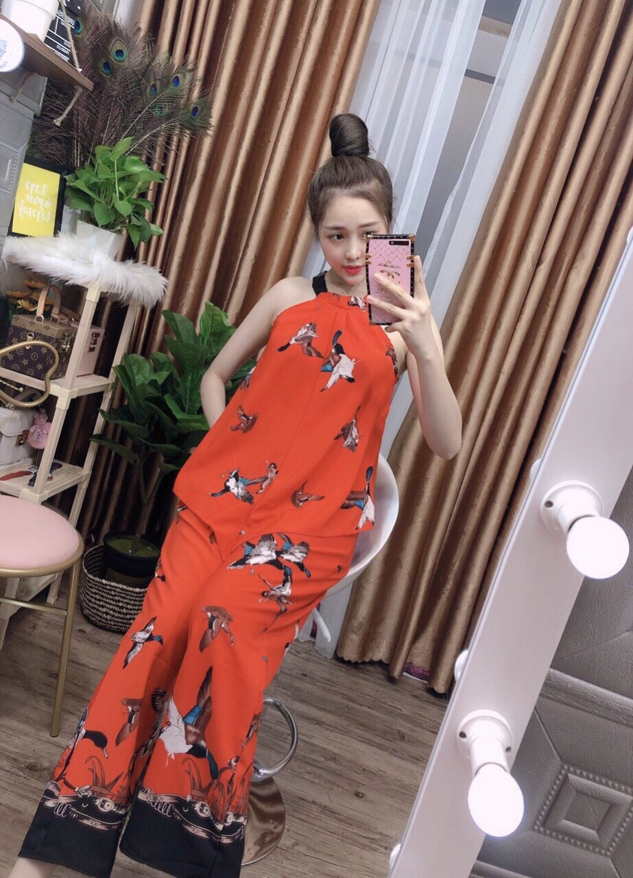 Set bộ nữ họa tiết áo tay dài bo eo cột nơ ngực quần dài