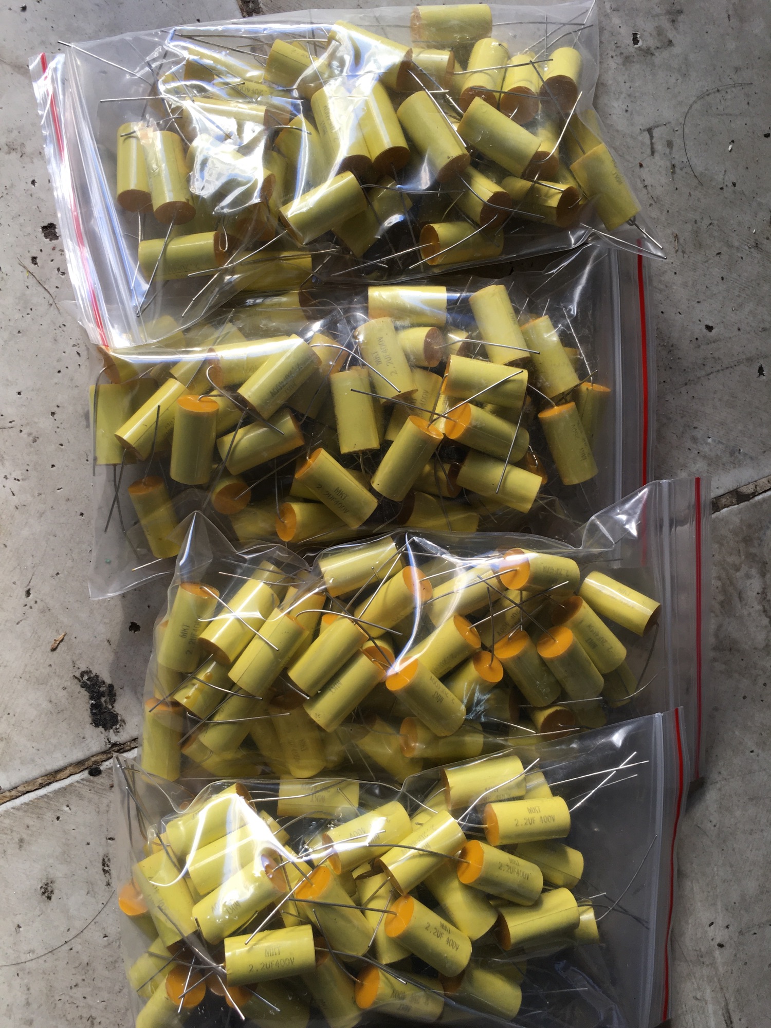 Tụ cản lọc loa