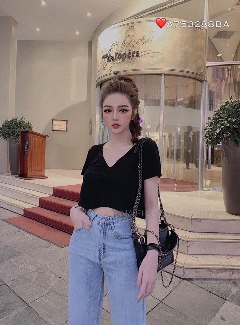 Áo croptop form rộng cổ tim - SIKY - ACRT02